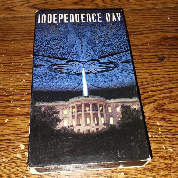 Independence Day (VHS, 1996) Will Smith Bill Pullman Jeff Goldblum - Picture 1 of 6